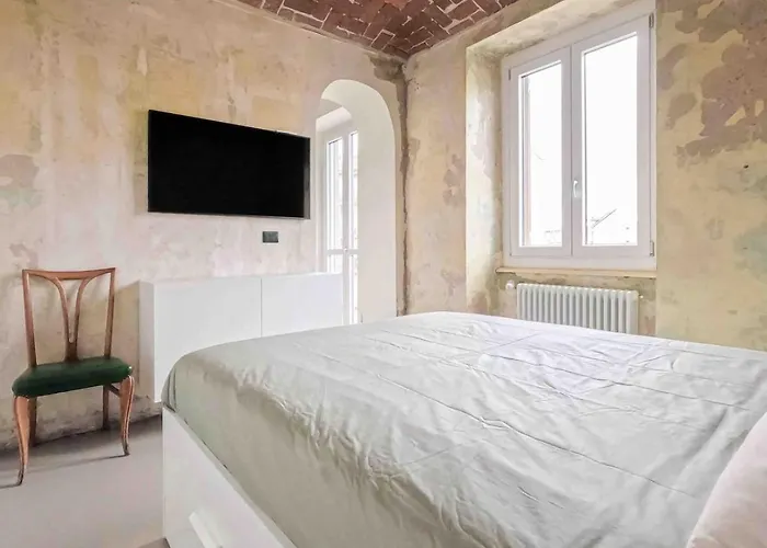 Unconventional Turin